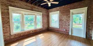 {2201 - D} Updated Pendleton Heights Condo Available Immediately {2201 - D} Updated Pendleton Heights Condo Available Immediately Gallery 5