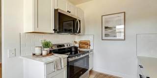 FULLY RENOVATED duplex in East Ridge! Gallery 8