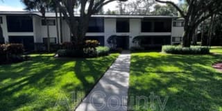 3277 Fox Chase Cir N Gallery 1