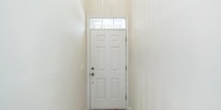 42385 TRELLIS Square Gallery 3