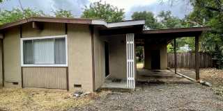 2 BED 1.5 BATH SINGLE DUPLEX Gallery 1