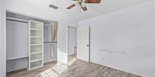 4905 Willowbrook Drive Gallery 6
