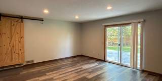 3 Bedroom Stone Facade Colonial with 2 Car Attached Garage  in Strongsville Gallery 36