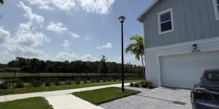 4402 Longwood Lake Square Gallery 47