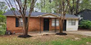 Welcome home to 3112 Potter, updated, for rent *Move in Special - $0 Deposit option* - Please read the full description* Gallery 1