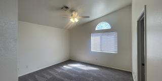 SUMMERLIN HOME WITH A SPARKLING POOL! Gallery 15