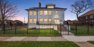 2080 Gladstone, Unit 1 Street Gallery 1