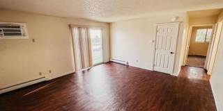 Pet Friendly 2 Bedroom/ 1 bath Westside Location With Balcony! Gallery 5