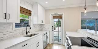 1145 NE 12th Avenue Gallery 16