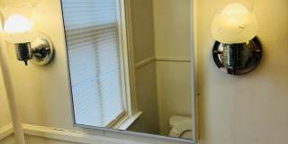 2nd Floor 1 Bedroom West End of York City Gallery 8