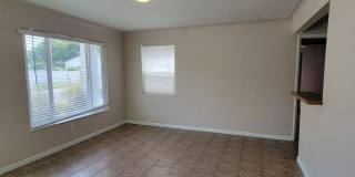 2 BEDROOM 1 BATH HOME Gallery 8