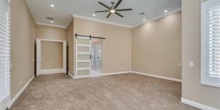 Elegant Anthem Country Club Residence with Spa, Balcony & 3-Car Garage Gallery 45