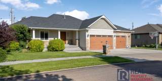 Beautiful - Elegant - 5 Bedrooms - 3 Car - 3,700 sq ft - Home for rent Beautiful - Elegant - 5 Bedrooms - 3 Car - 3,700 sq ft - Home for rent Gallery 3