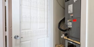 Modern 1BR/1BA Condo with 2 Parking Spaces – Prime Coral Gables Location Gallery 36