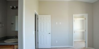 SPLENDID HOME ALERT! Embrace the Life of Luxury at 3163 Sullivan Loop! Gallery 17