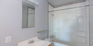 821 South Travis Street - 2 Gallery 15