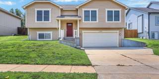 Gorgeous Family home for Rent! Gallery 3