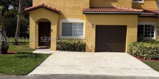 1704 SW 101st Ter 1704 SW 101st Ter Gallery 1