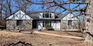 Charming Home Close to West Gate of FLW! Gallery 1
