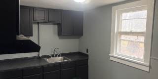 Duplex Apartment in Waterloo, IA Gallery 1