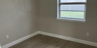 East side! Updated! Granite counter tops! Hard surface flooring throughout! Gallery 23