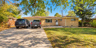 3 Bedroom Home with Large Yard Gallery 1