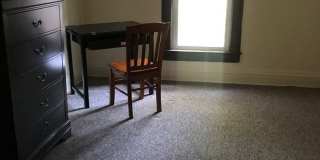 Spacious 5 bedroom house Centrally located to U of M Campus Gallery 5