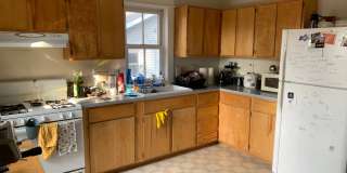 Spacious 2 bed/3 bath Home near Switchyard Park! Gallery 9