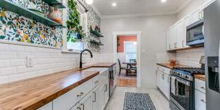 BEAUTIFUL 3-BEDROOM HOME IN LOS ANGELES HEIGHTS Gallery 12