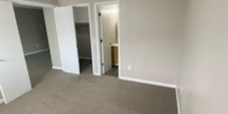 River Walk Apartments Gallery 128
