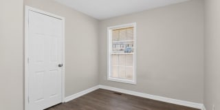 308 Caroline Avenue Gallery 15