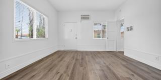 1600 W. 5th St. Gallery 9