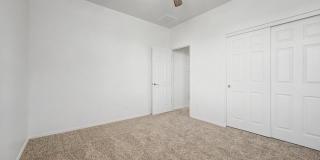 15102 W WESTVIEW Drive Gallery 27