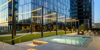 1900 Broadway Gallery 1