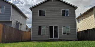 ***JUST REDUCED!!!*** Welcome to Spacious living in Spanaway WA Gallery 4