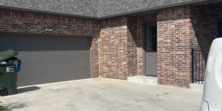 3 bed, 2.5 bath home in sought after gated community in NW Norman Gallery 1