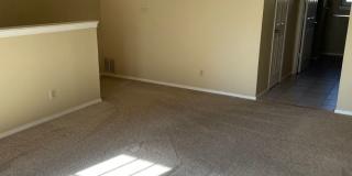 Darling 1 Bed, 1.5 Bath Townhouse with small Fenced Yard! Gallery 21