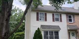 4 Bed Townhome - West Chester Gallery 1