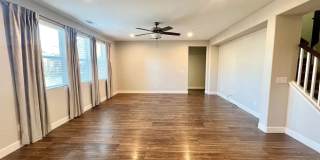 Elegant and Spacious Home with Pool & Park Views in Prime Roseville Location! Gallery 3