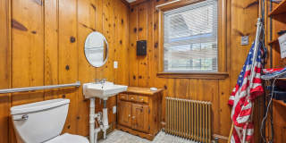 212 FREDERICK Avenue S Gallery 35