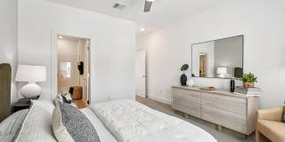 Maggie Towns Gallery 37