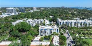 515 NE 38th St Gallery 7