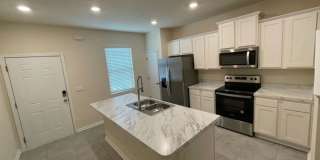 2 Bed- 3 Bath Townhouse Located at Deer Run!  D.R. Horton Townhome Community - 2 WEEKS FREE Gallery 5