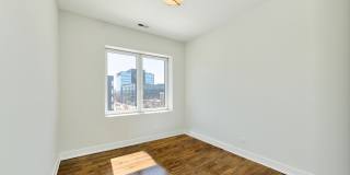 5139 North Broadway - 304 Gallery 2