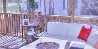 Beautiful home with Fenced Yard & Screened Porch! Gallery 16