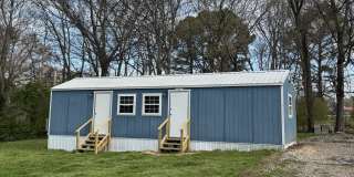 Tiny Home in Newark! Small dog allowed Gallery 1