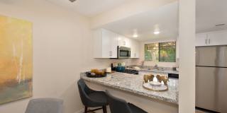 West Oaks Apartment Homes Gallery 18