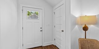 724 Walnut Avenue - 1 Gallery 19