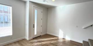 Townhome in Woodland Estates - Pool Access Gallery 5