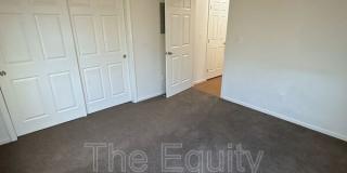 2931 North Crowe Street Gallery 11
